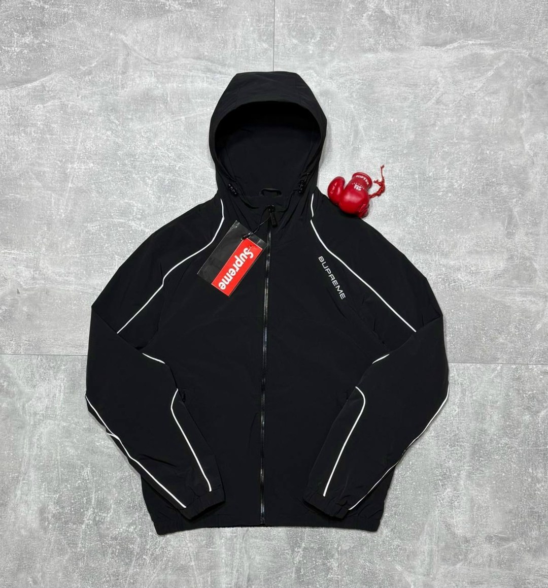 белая ветровка томми хилфигер,белая куртка томми хилфигер,легкая куртка,белая куртка,ветровка