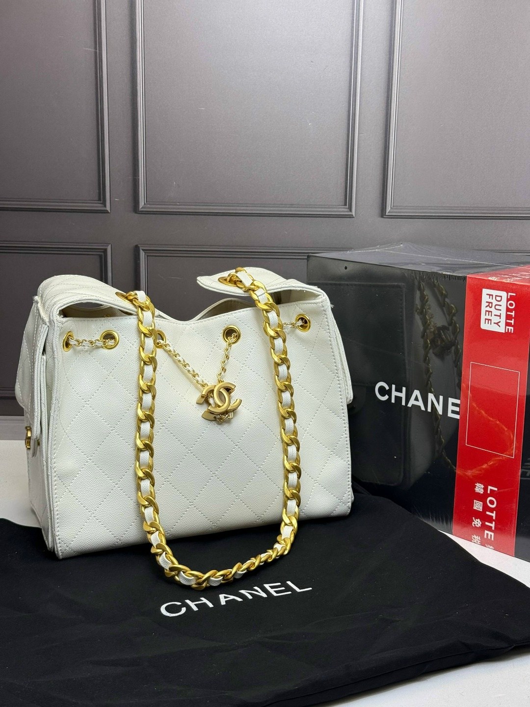 сумка женская шанель стеганая ковша цепь chanel,chanel белая кожаная сумка тоут 25 для женщин,сумка chanel,шанель сумка,chanel белая кожаная сумка тоут