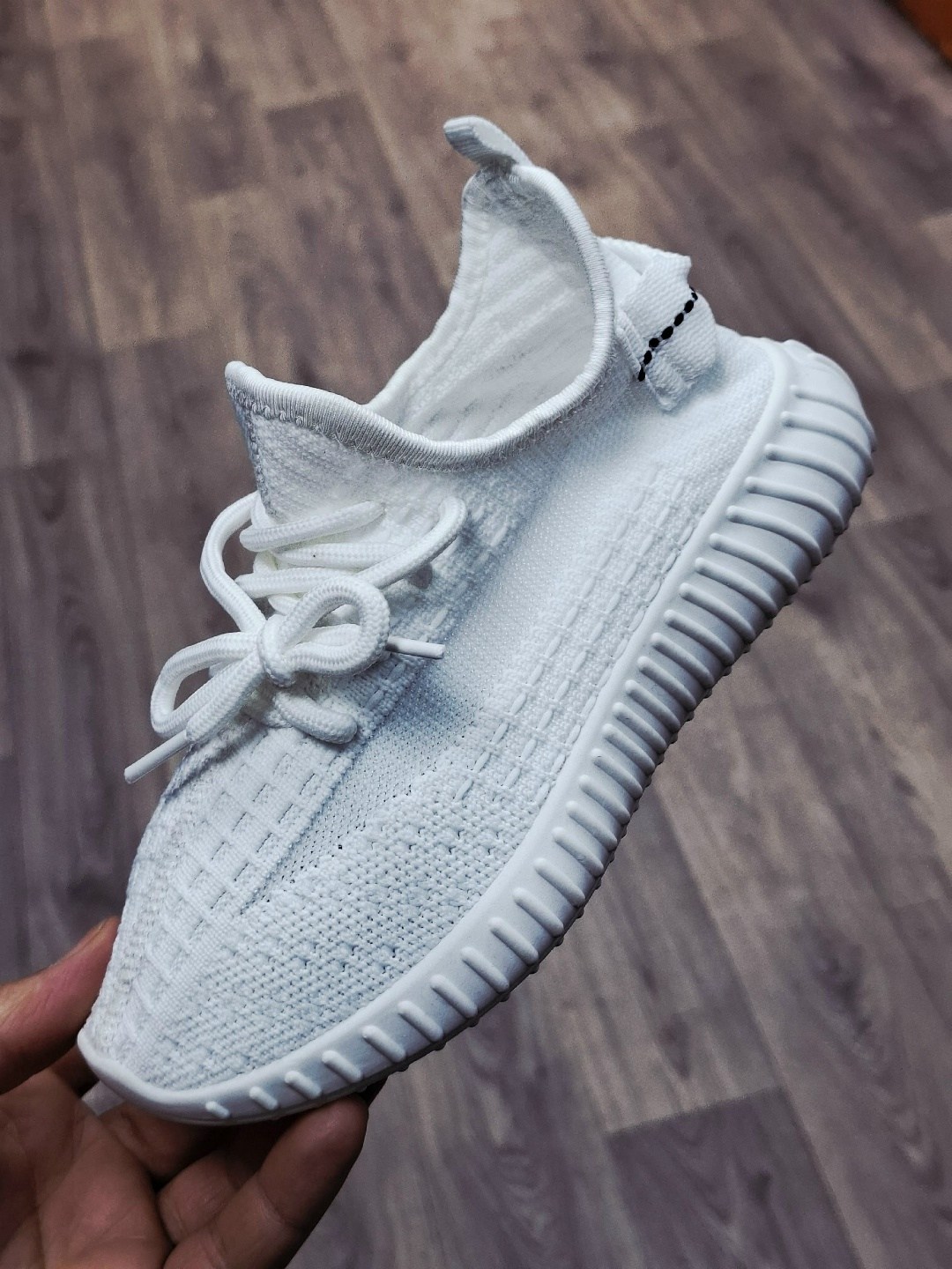 кроссовки женскиe,кроссовки изики женские настоящие,кроссовки изики женские,кроссовки,кроссовки изики