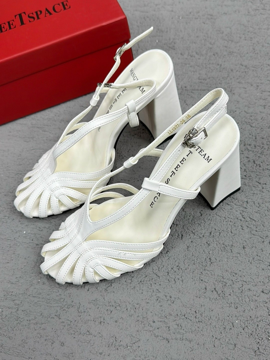 ,женские босоножки,кожаные босоножки,летние босоножки,модные босоножки