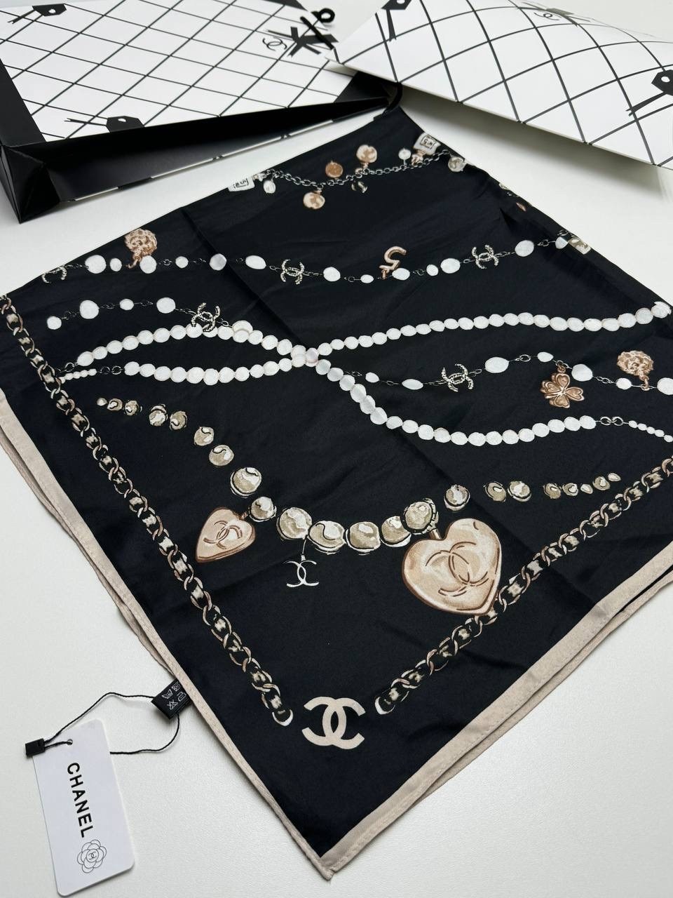 платок шелковый,брендовый платок,платки шанель,платок chanel,платок женский шелковый