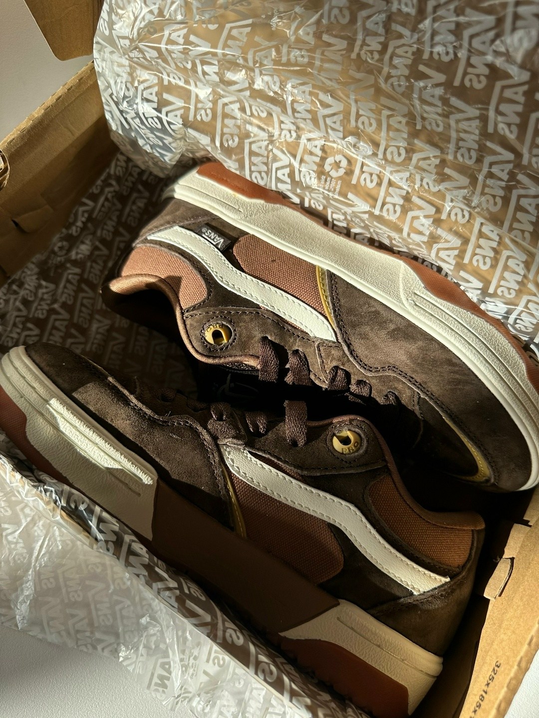 ,кроссовки,коричневые кроссовки,кроссовки vans,ванс кроссовки