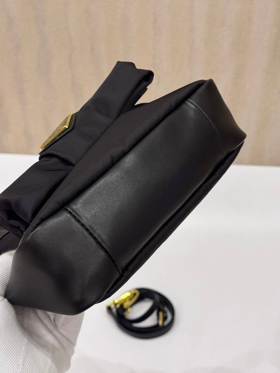 женская сумка prada,сумка prada,сумка на плечо prada,сумка через плечо prada,сумка из нейлона prada