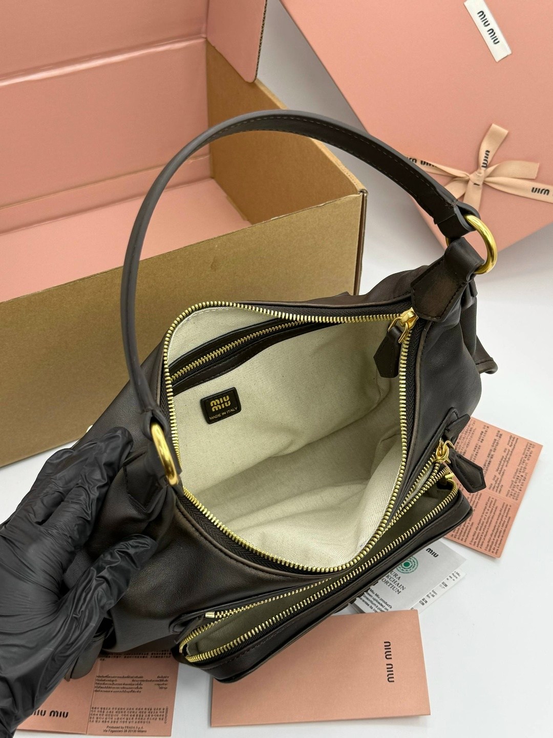 сумка miu miu,сумка женская miu miu,сумка,miu miu сумка на плечо кросс-боди,сумка miu miu натуральная кожа