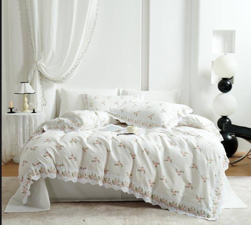 комплект постельного белья,роскошный комплект постельного белья,постельное белье,пододеяльник с рюшами,комплект пододеяльника