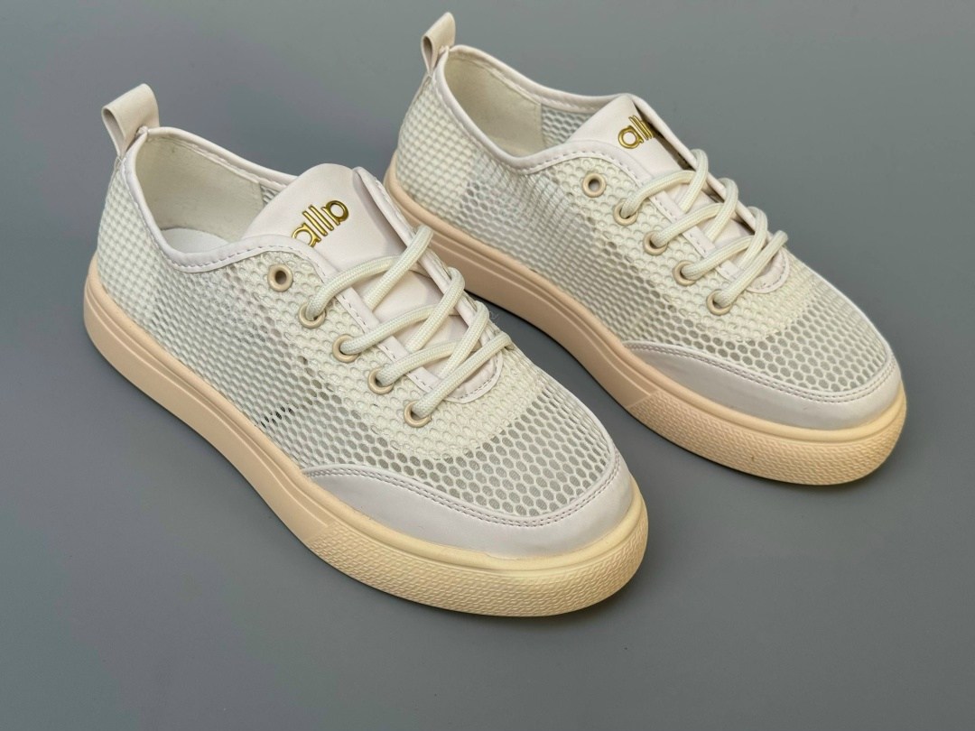 кеды кожаные мужские бежевые,кеды с коричневой подошвой,,кеды коричневые,кеды кожаные