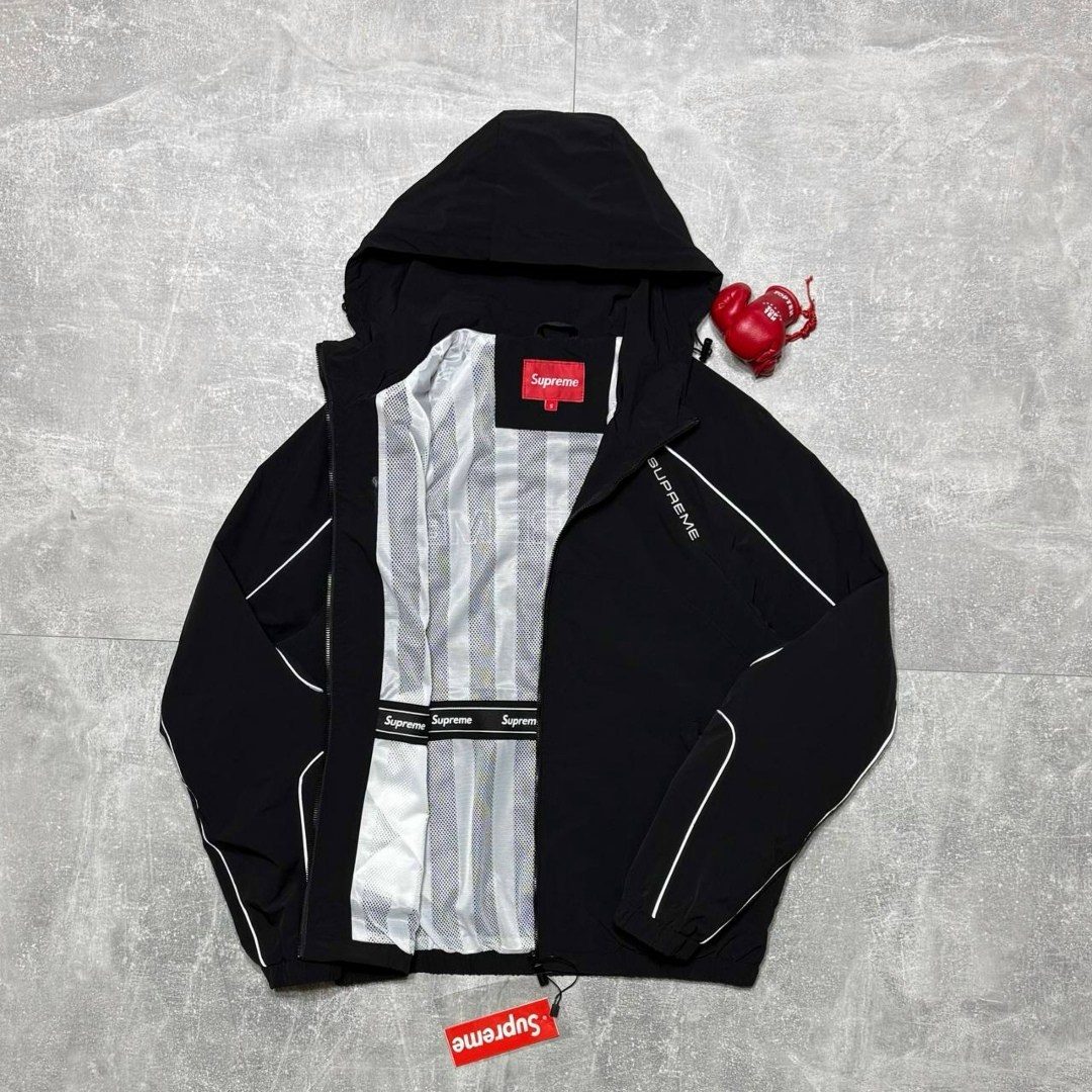 белая ветровка томми хилфигер,белая куртка томми хилфигер,легкая куртка,белая куртка,ветровка