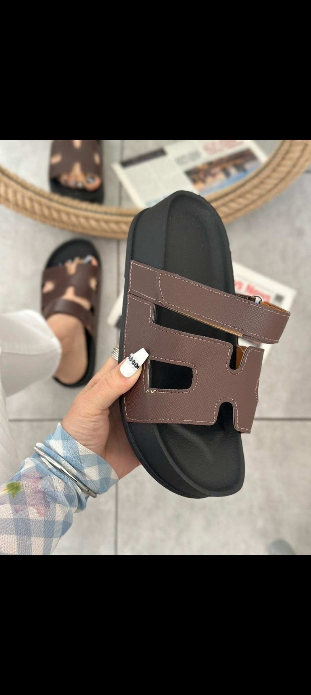 шлепанцы женские,модные шлепанцы,женские сандалии,,шлепки женские