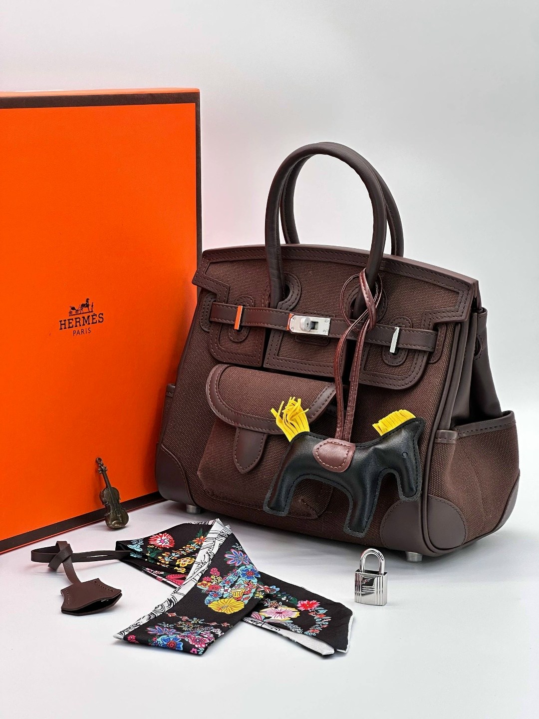 сумка hermes birkin,женская сумка hermes,сумка hermes,сумка гермес,hermes birkin сумка с лошадкой