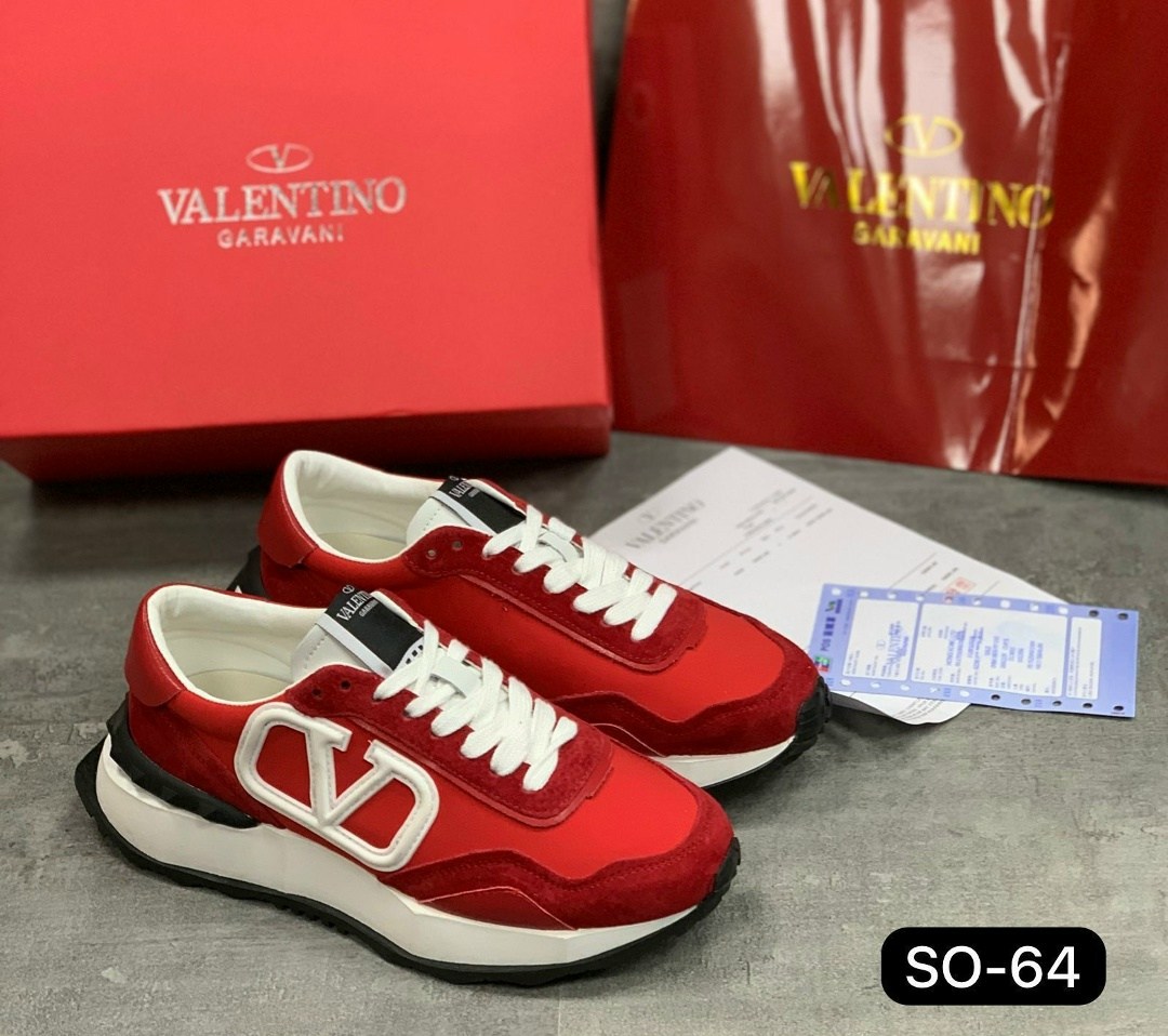 кроссовки мужские valentino,кроссовки valentino,кроссовки женский мужской valentino искусственные материалы,кроссовки женские valentino,кроссовки valentino valentino цвет черный