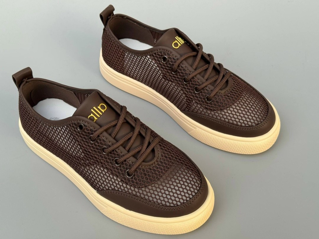 кеды кожаные мужские бежевые,кеды с коричневой подошвой,,кеды коричневые,кеды кожаные