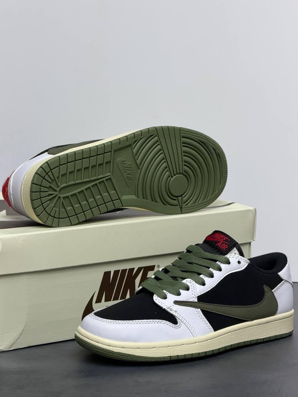 кроссовки travis scott x air jordan 1 low olive,кроссовки nike air jordan 1 low x travis scott,nike air jordan 1 low travis scott,кроссовки nike air jordan 1 low x travis scott цвет зеленый,кроссовки