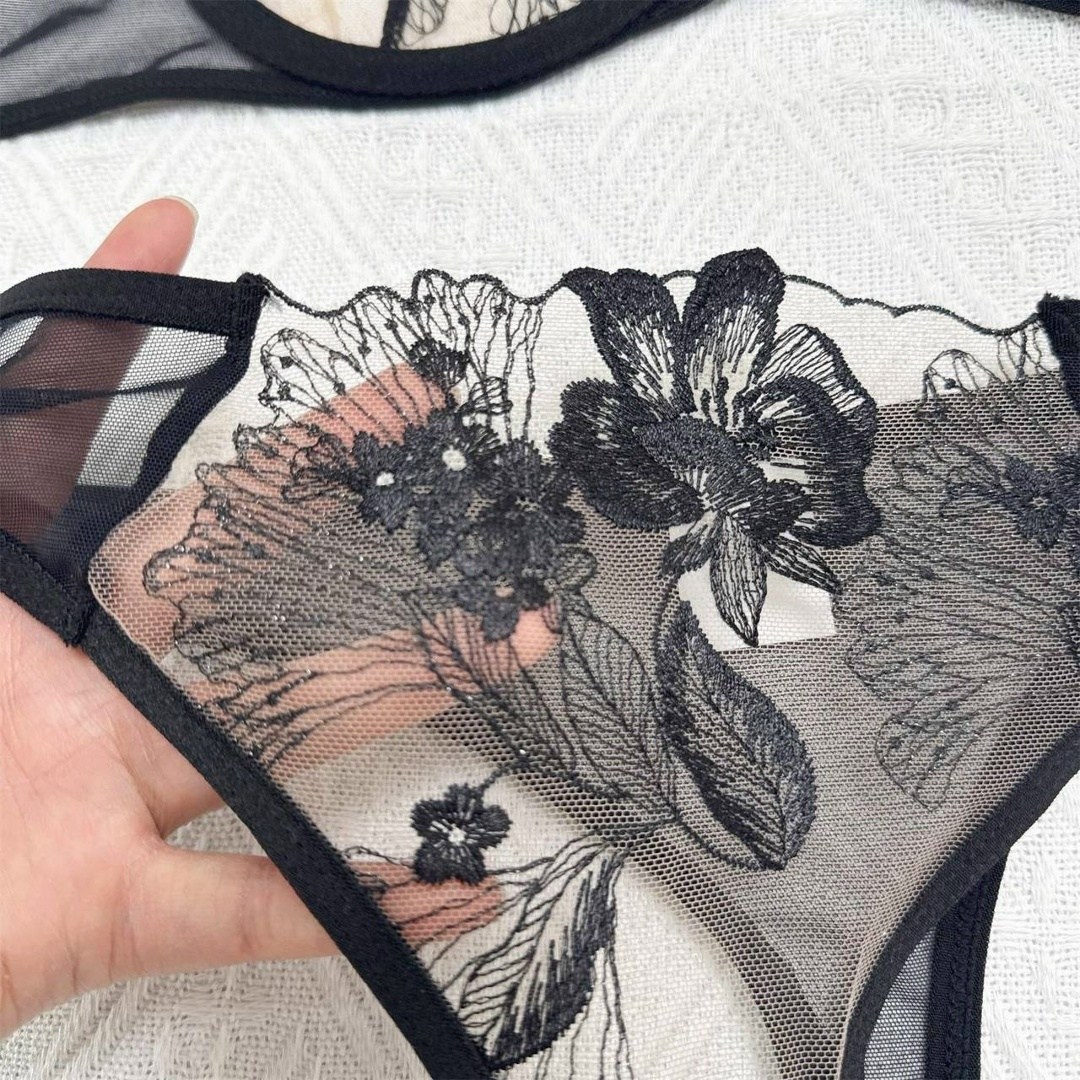 нижнее белье комплект кружевной,нижнее белье женское комплект кружевное сексуальное,комплект нижнего белья,кружевное нижнее белье женское комплект,женское сексуальное нижнее белье