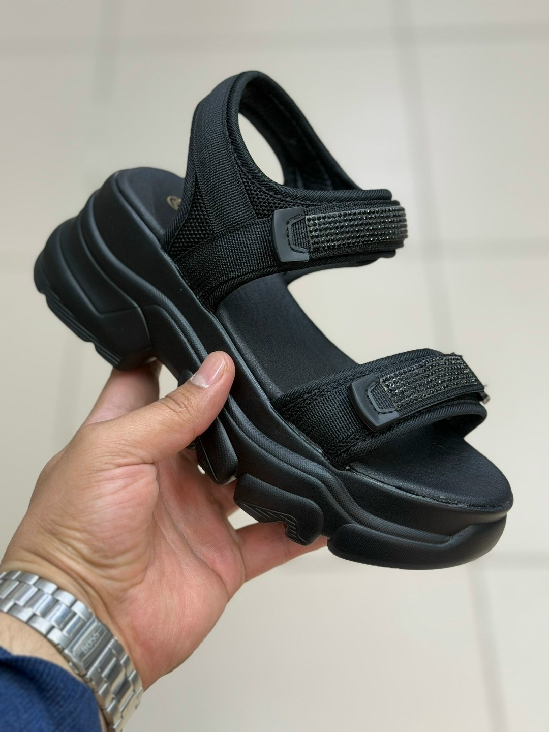 ,сандалии,сандалии женские,женские босоножки,босоножки на платформе