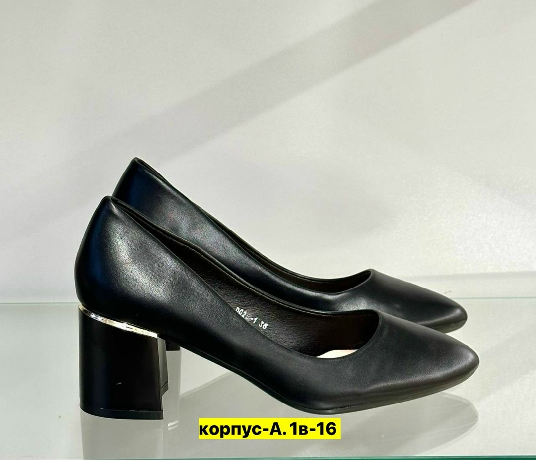 туфли женские,туфли на низком каблуке женские,лаковые туфли женские на маленьком каблуке,туфли стильные, женская