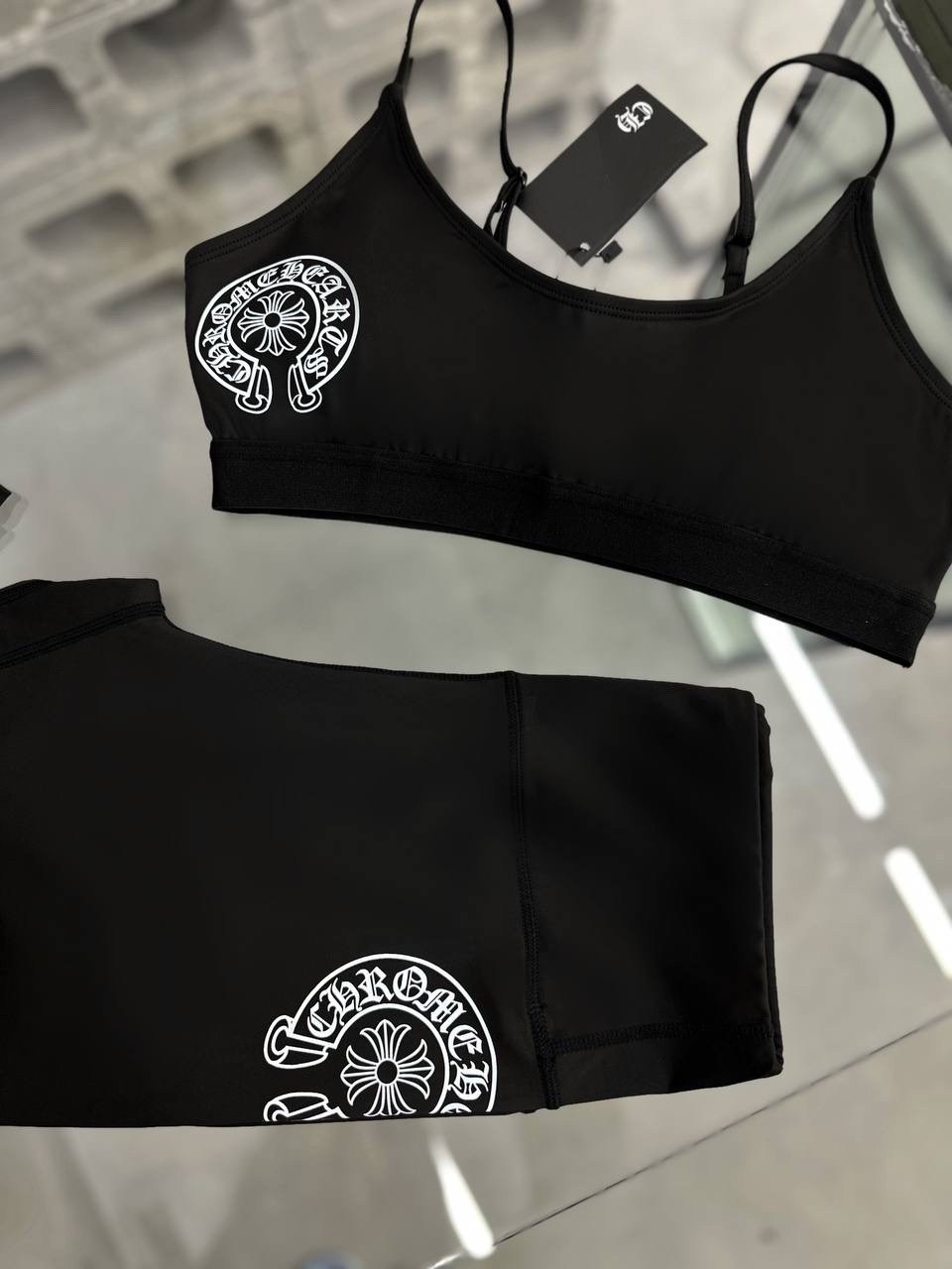 купальные костюмы,спортивные бюстгальтеры,спортивные топы,комплект костюм,купальник женские