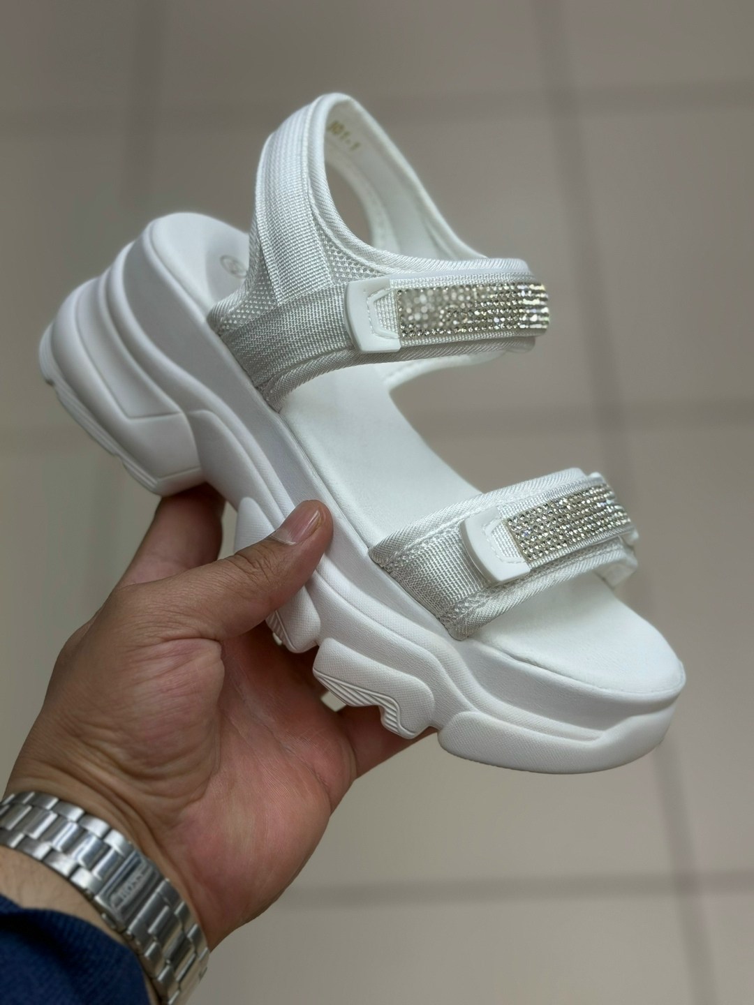 ,сандалии,сандалии женские,женские босоножки,босоножки на платформе