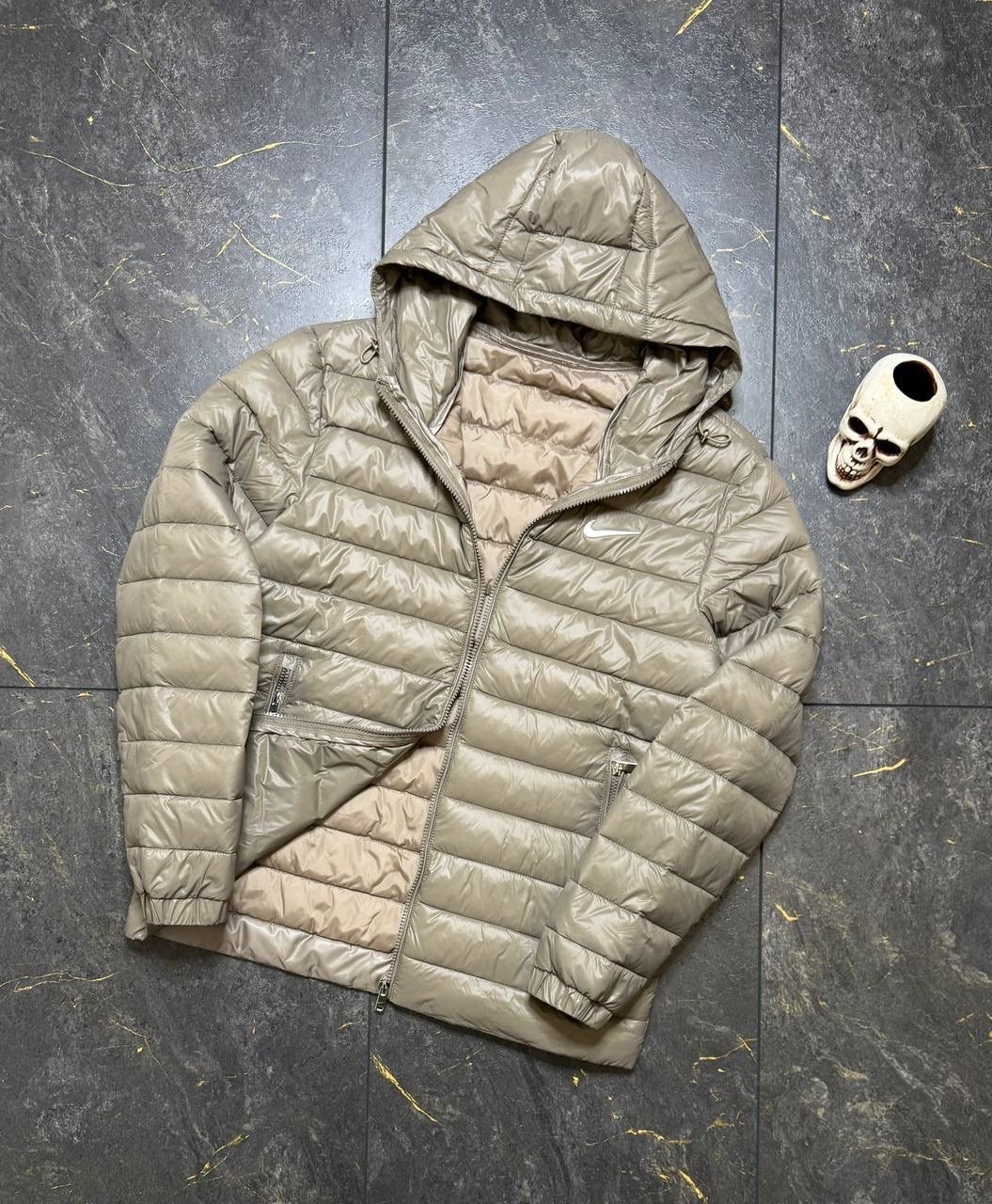 куртка мужская демисезонная стеганная на синтепоне с логотипом,мужская куртка с капюшоном,куртка пуховик мужская,куртка мужскaя демисезонная,куртка пуховик