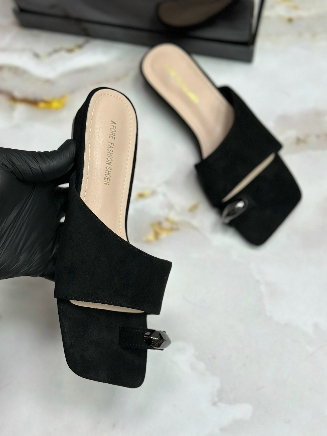 ,женские шлепанцы,босоножки шлепанцы,модные тапочки,шлепки женские