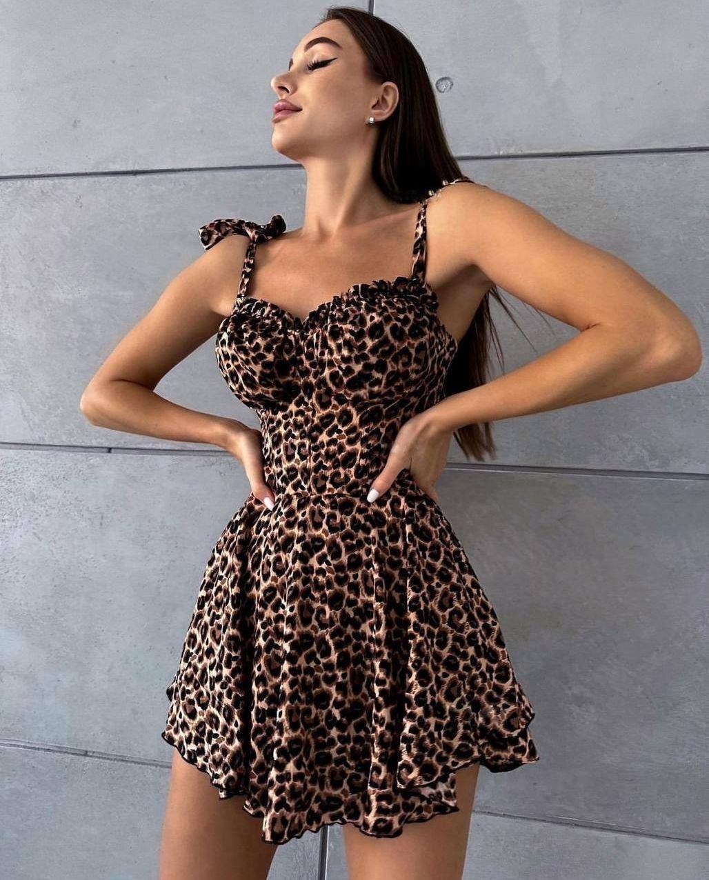 платье короткие,платья мини,платье с леопардовым принтом,платье леопардовое