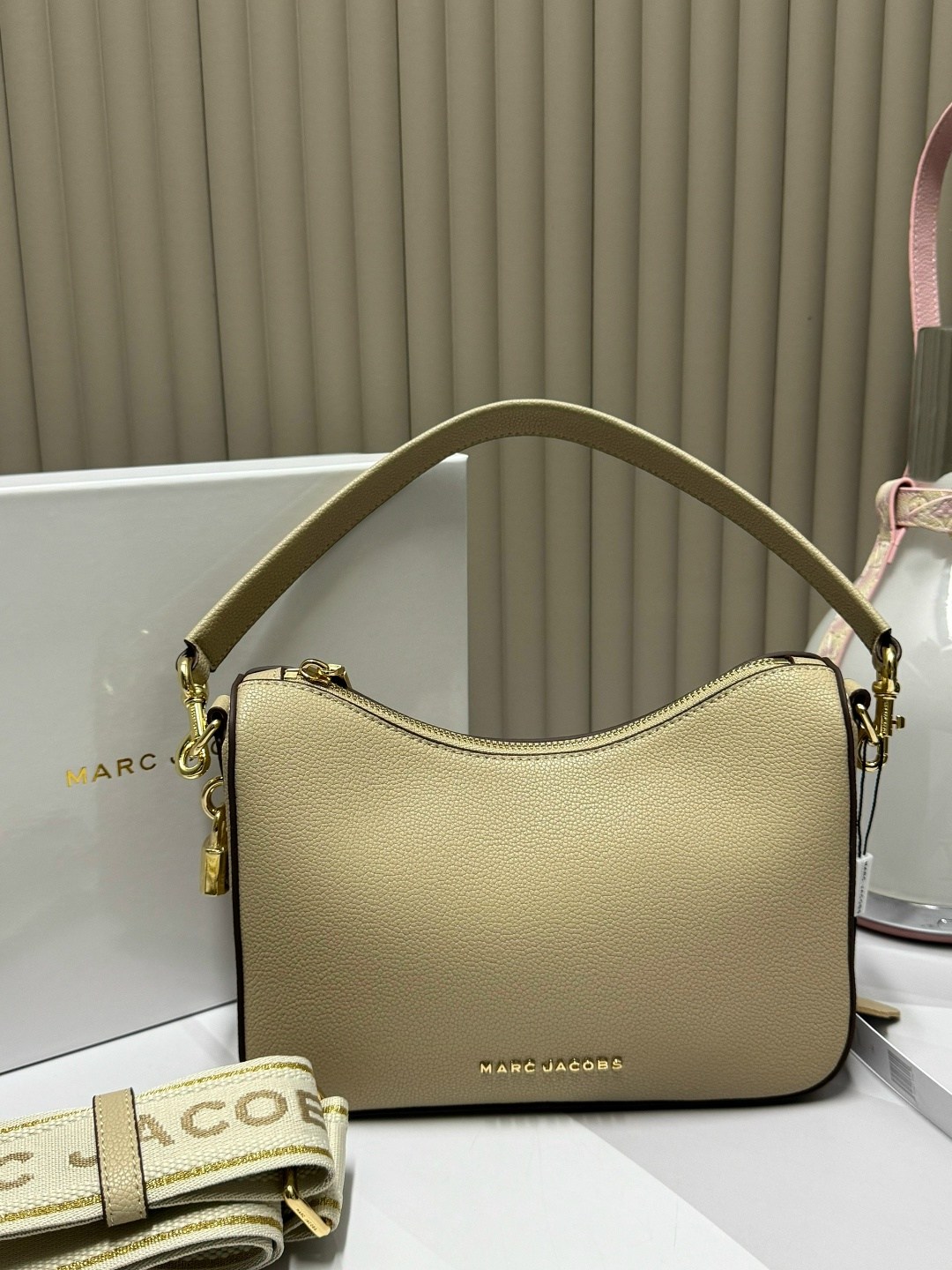 сумка marc jacobs 25-16 см натуральная замша,сумка marc jacobs женская,сумка marc jacobs натуральная кожа,сумка,marc jacobs сумка