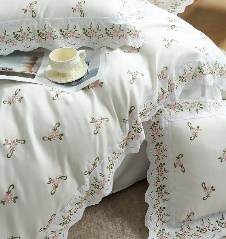 комплект постельного белья,роскошный комплект постельного белья,постельное белье,комплект постельного белья в стиле принцессы,пододеяльник с рюшами