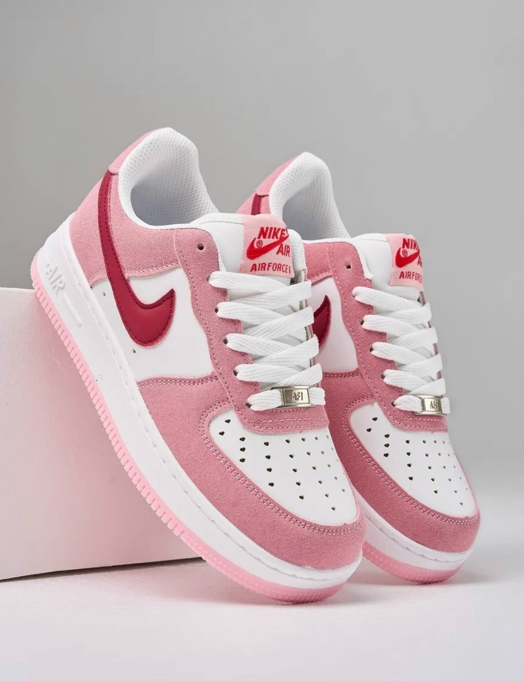 nike air force valentines day 2026,nike air force 1 07,nike air force 1 low,nike air force 1,найк форсы розовые