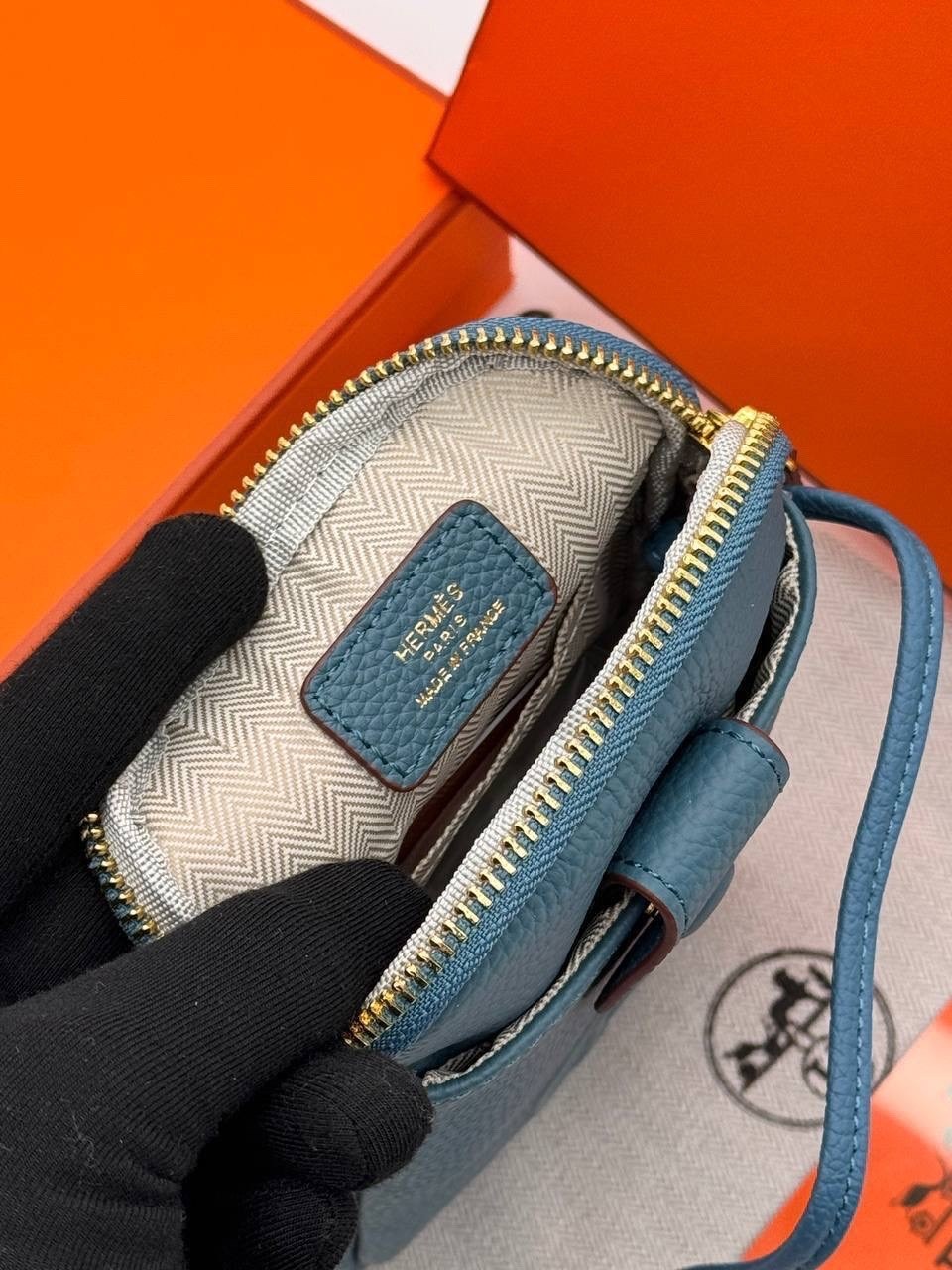 женская сумочка для телефона в стиле hermes кожа натуральная,женская сумочка для телефона в стиле hermes,hermes сумка для телефона кошелек,сумка под телефон hermes кожа оранжевая,сумка кошельк для тел