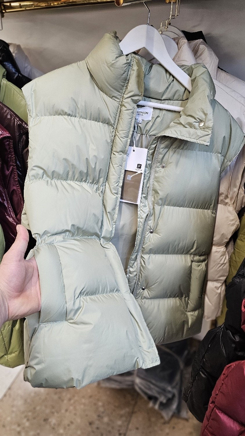 пуховик бежевый,пуховик,пуховик короткий,молочный пуховик,пуховик женский