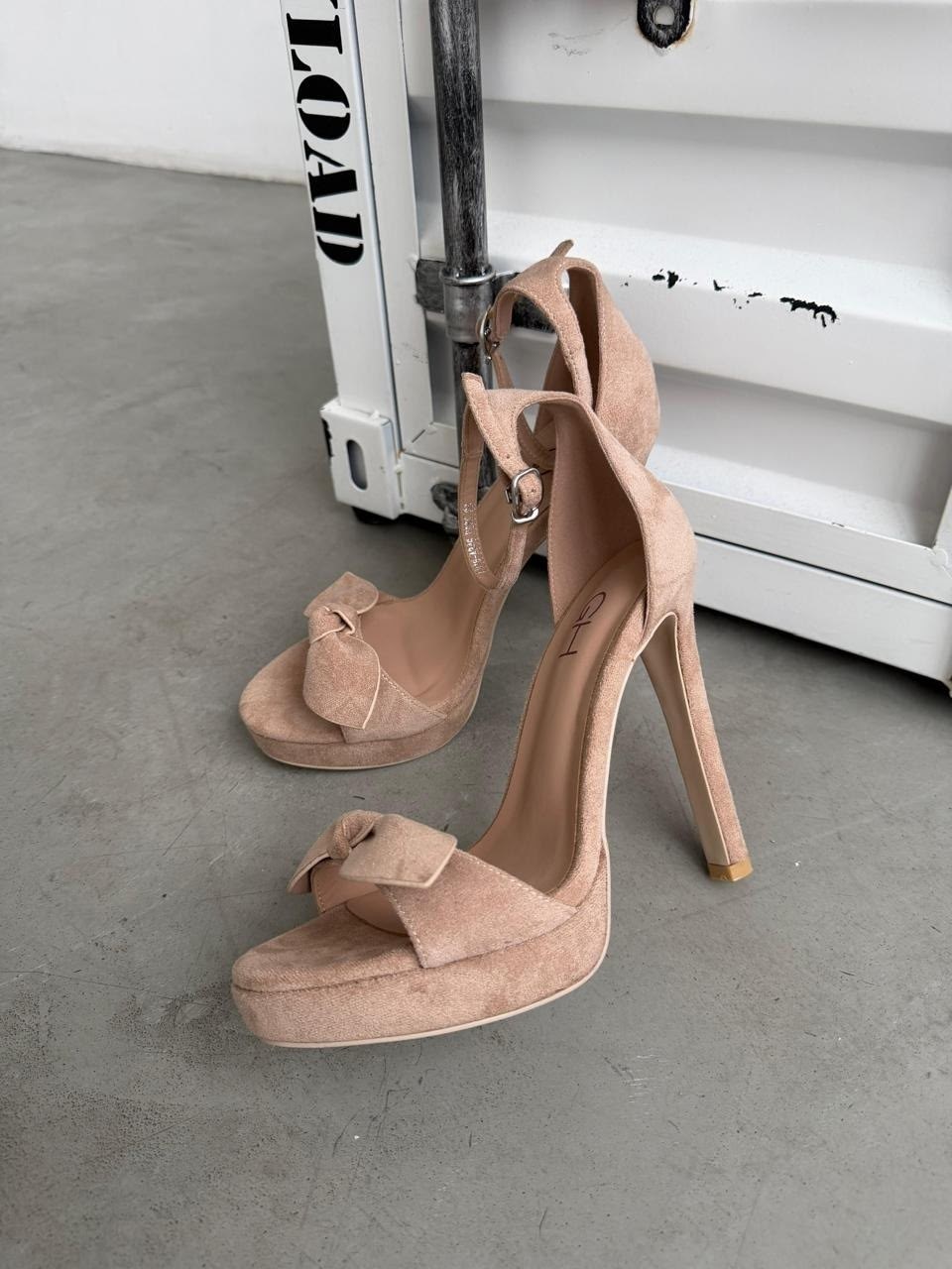 ,свадебное туфли,босоножки эконика белые,белые босоножки,босоножки на платформе