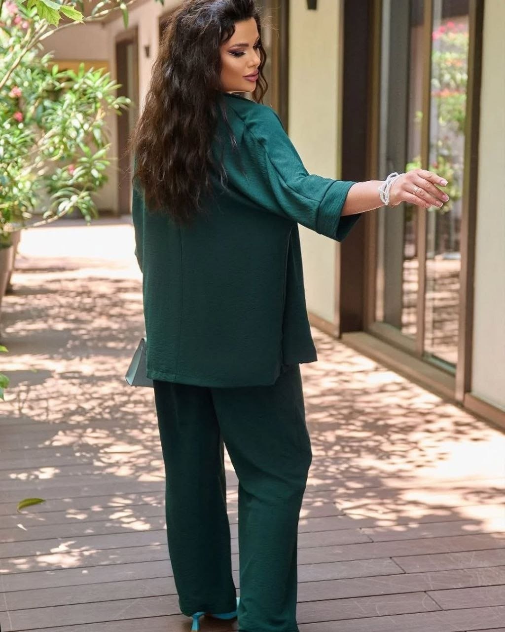 костюм женский брючный нарядный,костюм летний женский брючный,стильные костюмы,костюм женский жатка брючный,брючный костюм больших размеров