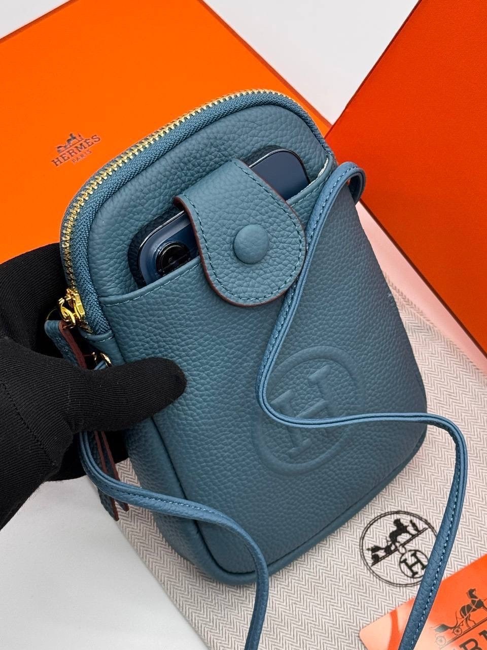 женская сумочка для телефона в стиле hermes кожа натуральная,женская сумочка для телефона в стиле hermes,hermes сумка для телефона кошелек,сумка под телефон hermes кожа оранжевая,сумка кошельк для тел