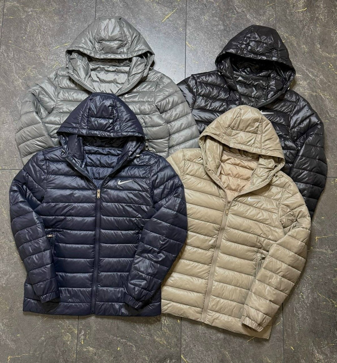куртка мужская демисезонная стеганная на синтепоне с логотипом,мужская куртка с капюшоном,куртка пуховик мужская,куртка мужскaя демисезонная,куртка пуховик