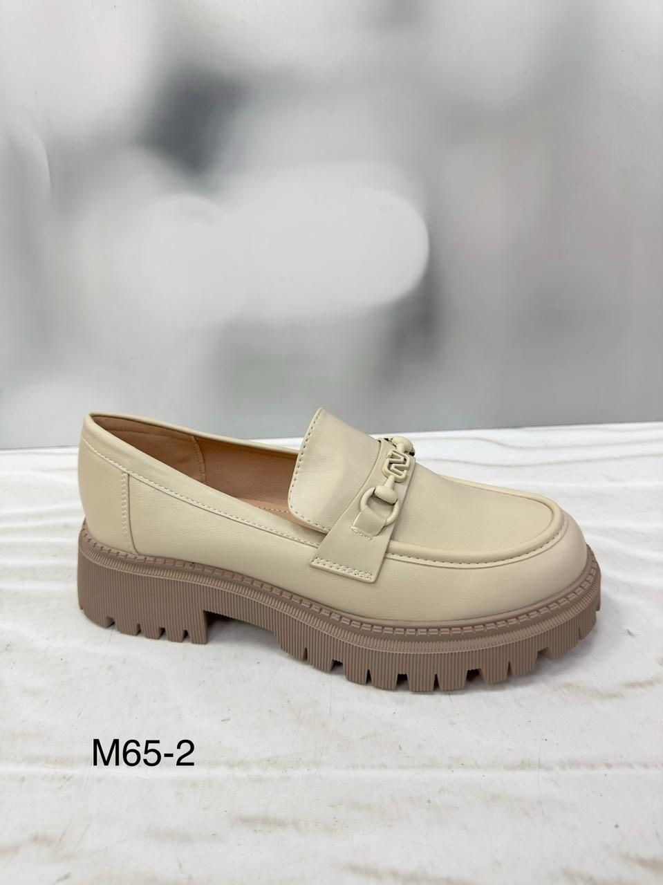 модные лоферы,,лоферы бежевые,женские лоферы,лоферы