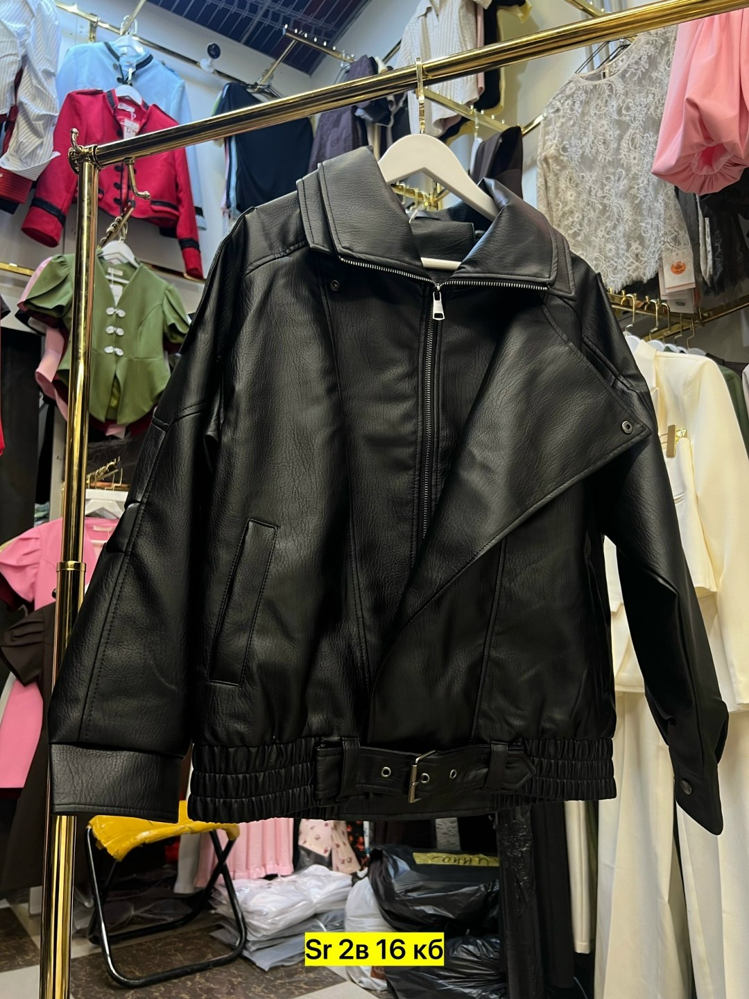 куртка косуха кожаная,куртка косуха,женская кожаная куртка,косуха куртка кожаная оверсайз chauzi,куртка косуха h&f b женская оверсайз арт: 28918766