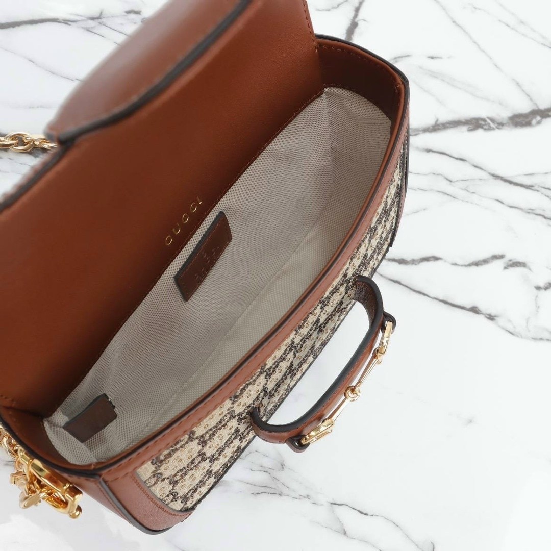 сумка gucci,сумка gucci horsebit 1955 коричнево-бежевая,gucci сумка на плечо,женская коричневая сумка gg 1955 horsebit gucci,gucci бежевая сумка через плечо horsebit 1955 для женщин
