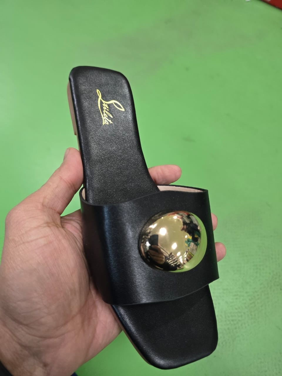 шлепанцы женские,,босоножки модные,модные тапочки,женские шлепки