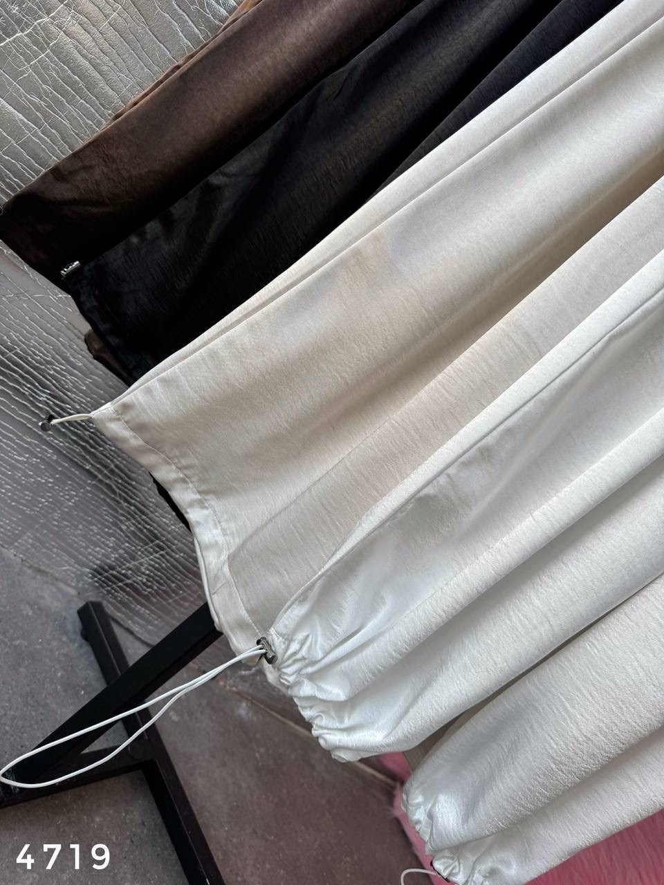 элегантные шелковые брюки женские брюки-палаццо,элегантные шелковые брюки-палаццо,шелковые брюки,атласные брюки,брюки женские атласные