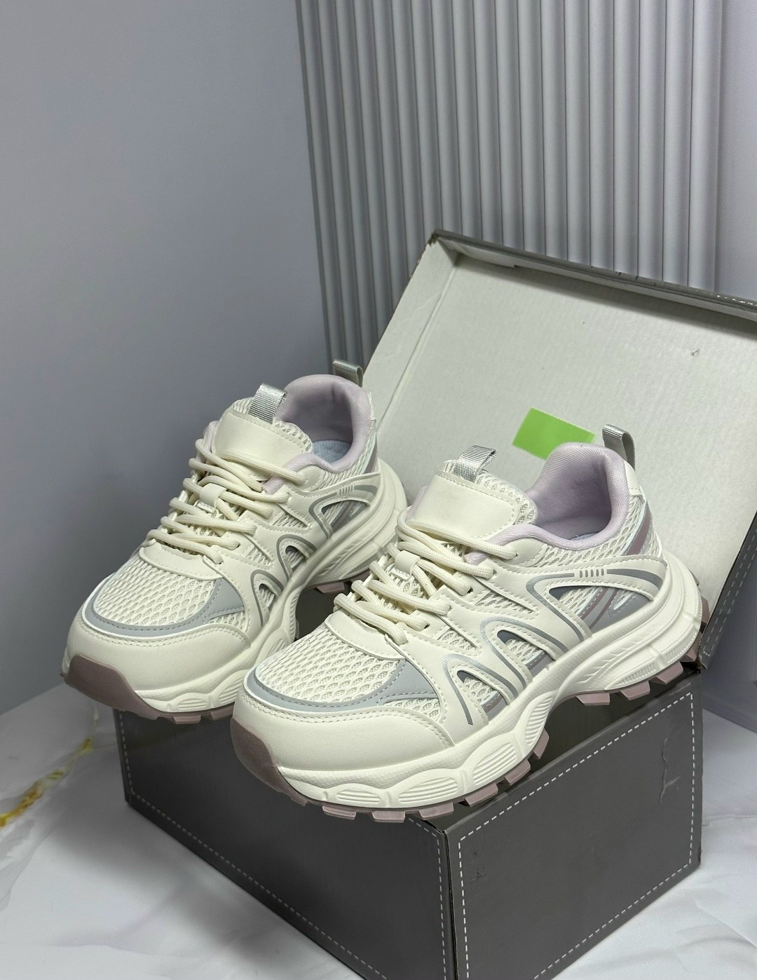 женские кроссовки,кроссовки,массивные кроссовки женские,массивные кроссовки,кроссовка