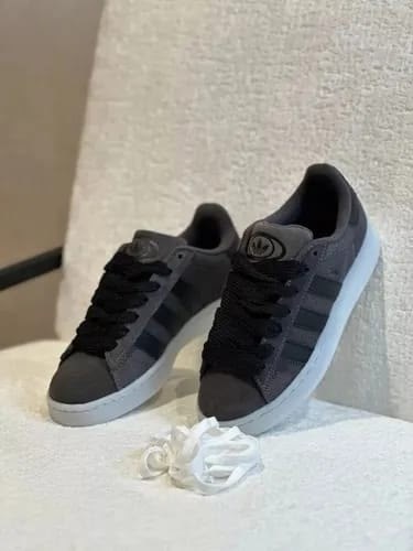 ,кроссовки мужские adidas campus,низкие замшевые кроссовки campus 00s с фирменными полосками adidas, черный,adidas campus 00 s,кроссовки адидас кампус