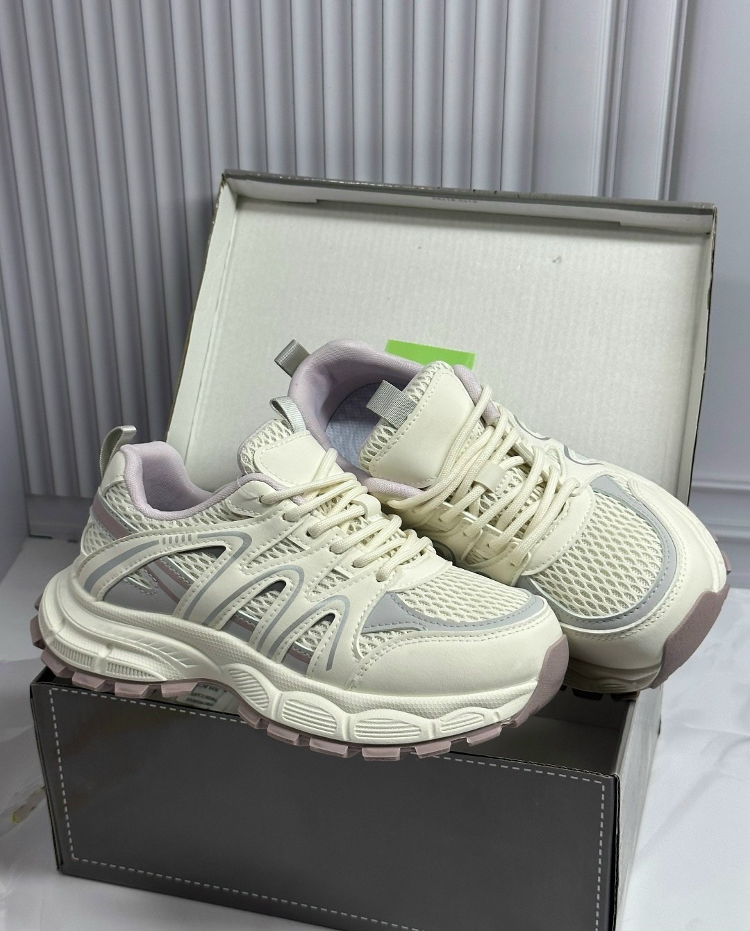 женские кроссовки,кроссовки,массивные кроссовки женские,массивные кроссовки,кроссовка