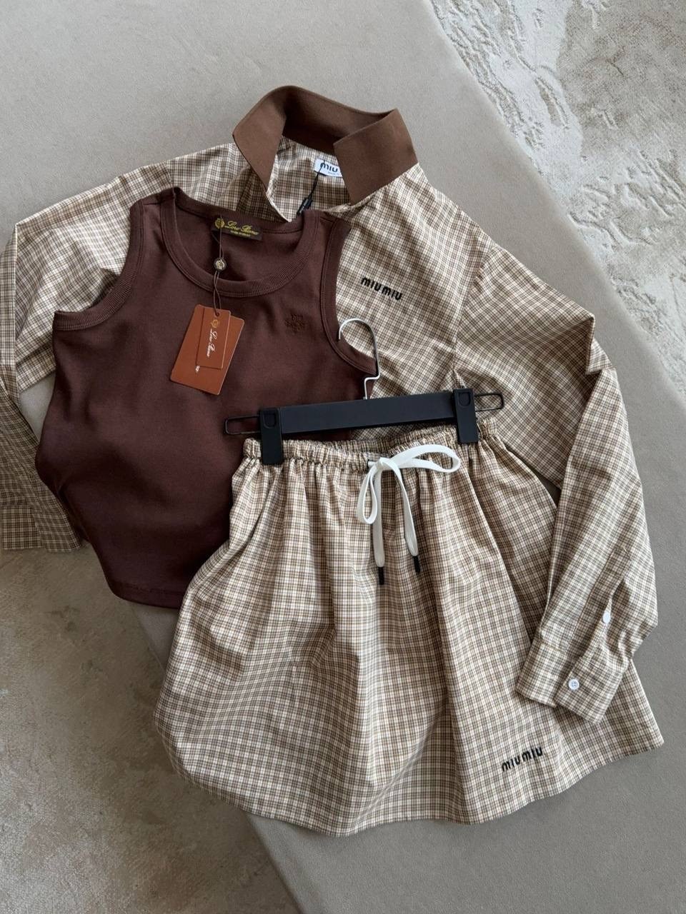 костюм твидовый,твидовый костюм с юбкой,костюм с юбкой женский,женские костюмы,твидовый костюм жакет