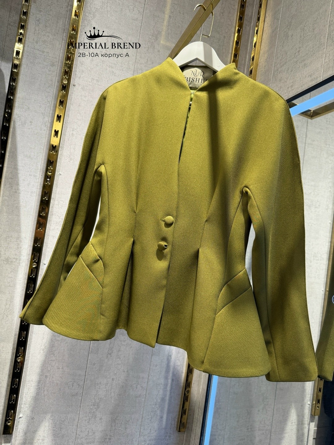 жакет и корсет,жакет с баской,модное платье,пиджак комбинированный женский