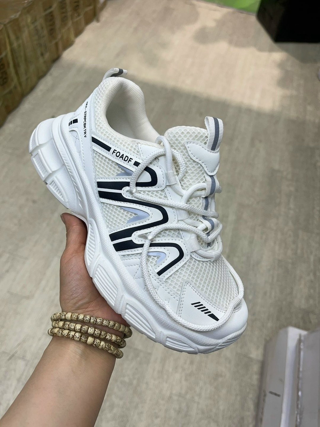 кроссовки,женские кроссовки,массивные кроссовки,повседневные кроссовки,модные кроссовки