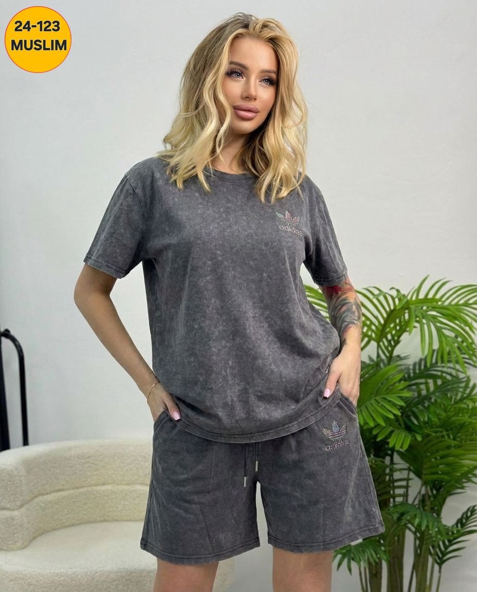 женские костюмы,стильные женские костюмы,костюм женский летний,костюм с шортам,повседневный костюм