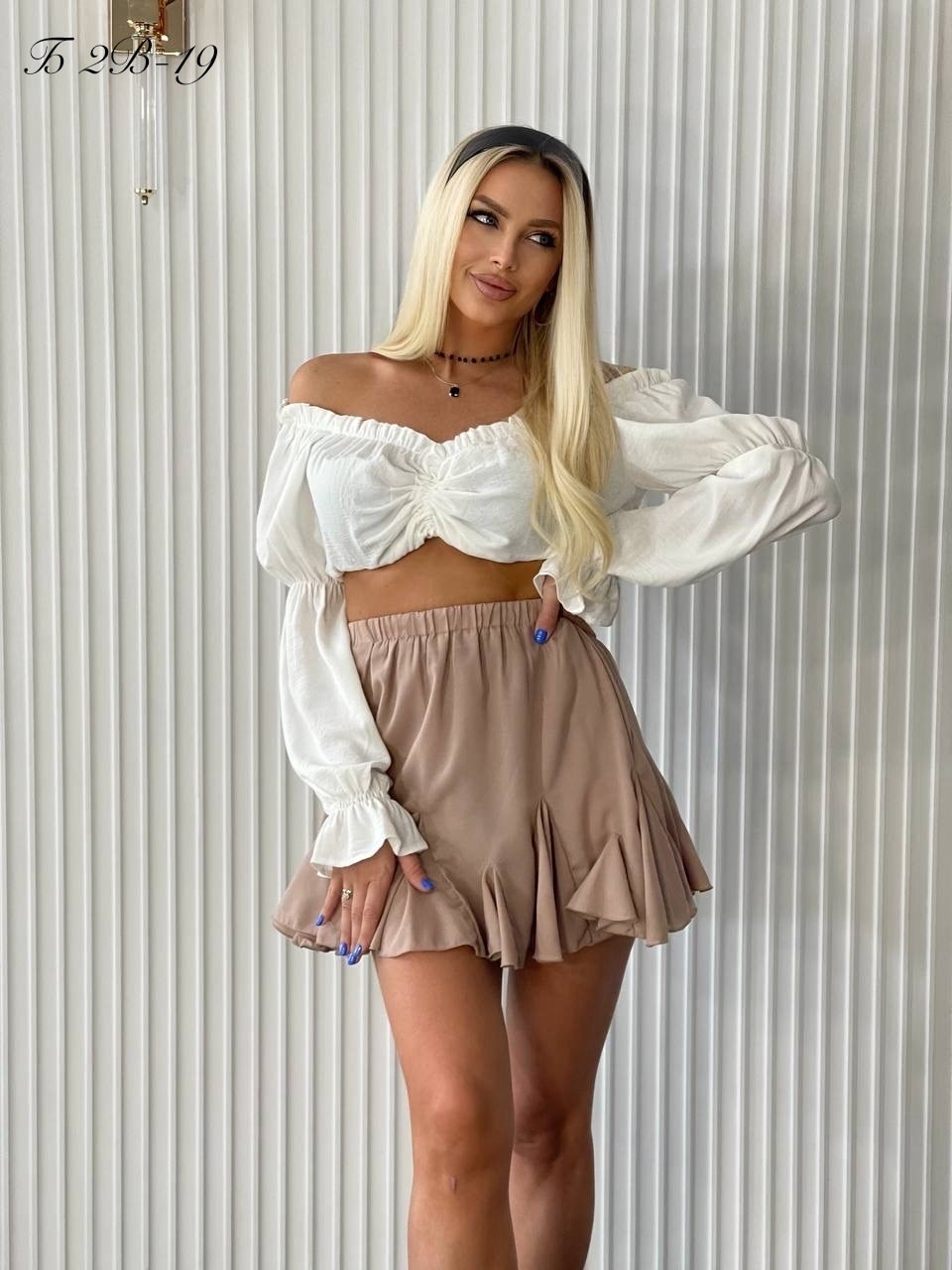 костюм с юбкой,блуза укороченная,блузка модная,костюм,женская блузка