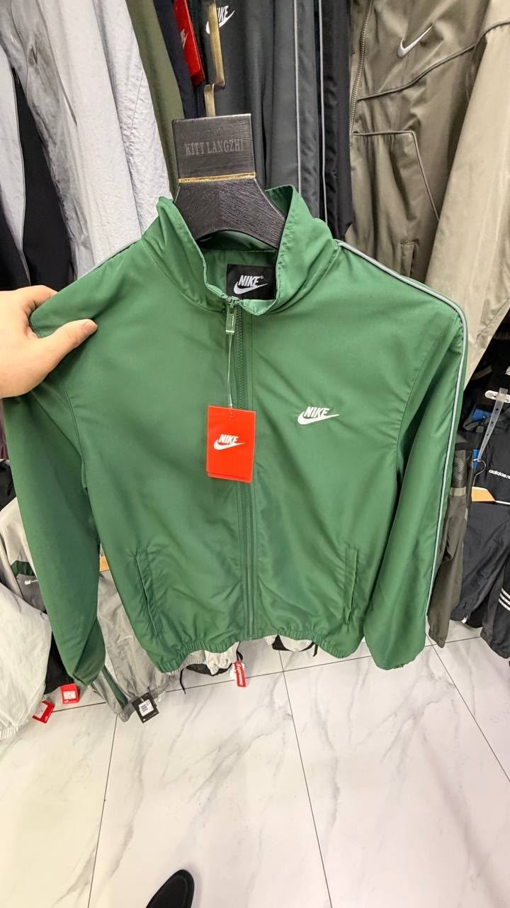 куртка демисезонная hugo boss,hugo boss куртка,мужская куртка hugo boss,бомбер хуго босс мужской,демисезонная куртка