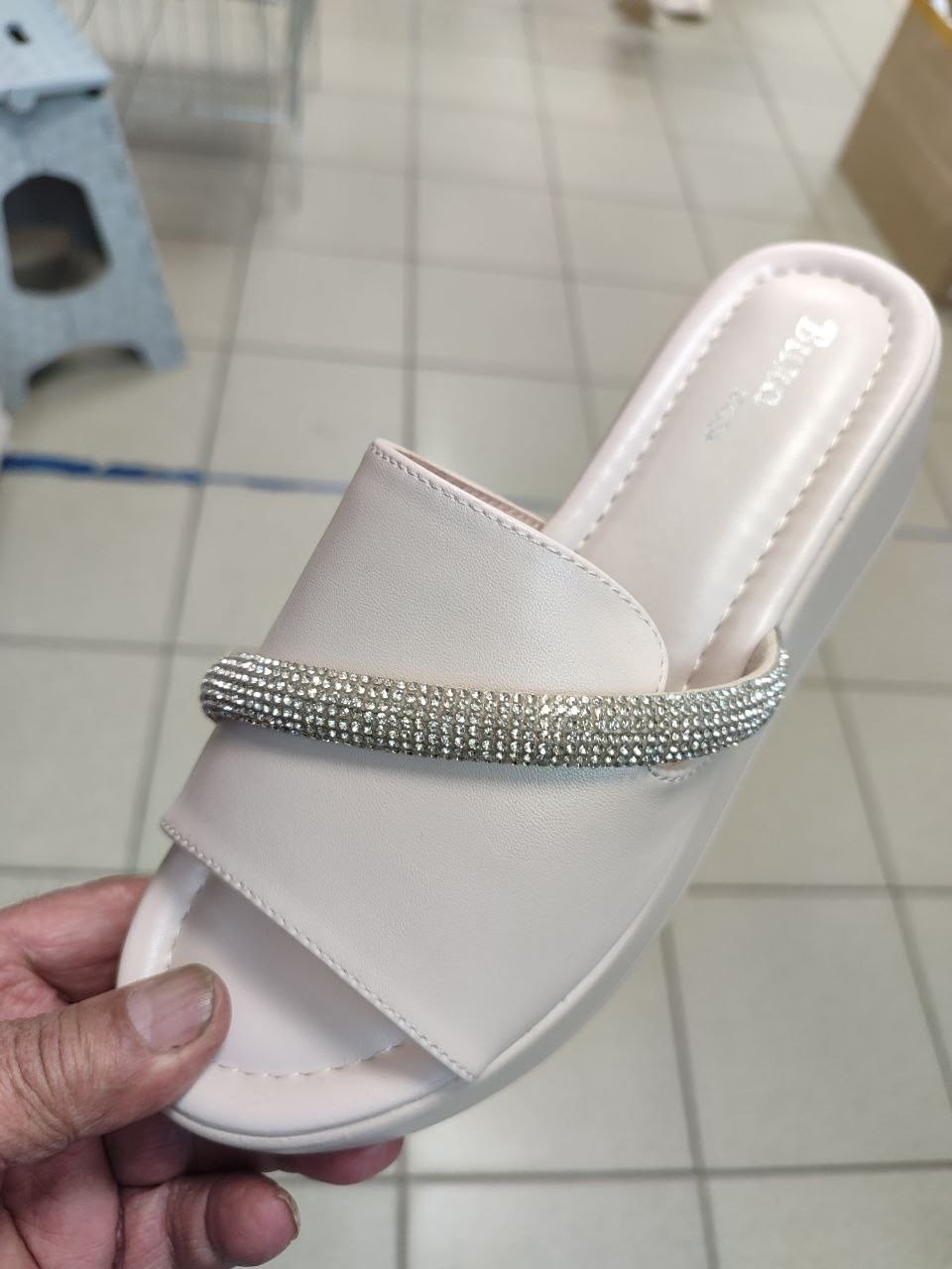 ,шлепанцы со стразами,женские шлепанцы,шлепки женские,шлепки со стразами