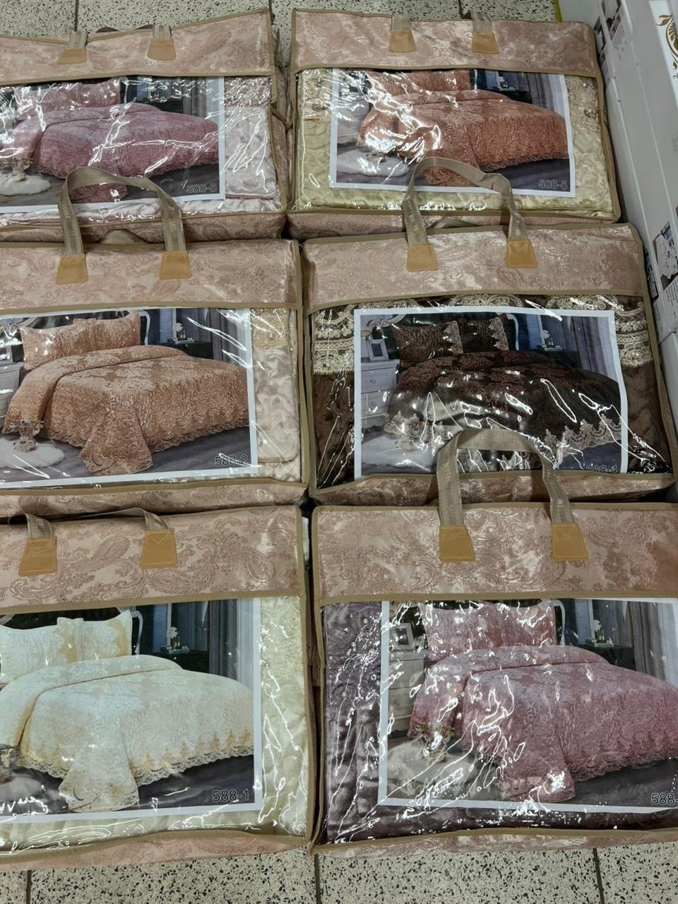 комплект постельного белья,покрывала,постельное белье жаккард,постельное белье из сатина,постельное белье