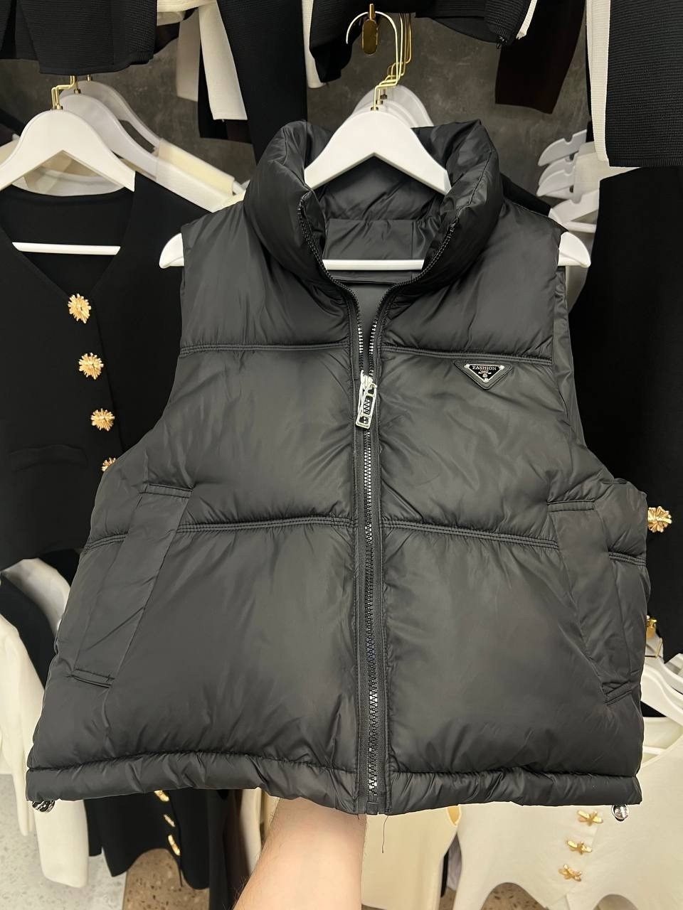 жилетка прада,жилетка мужская prada,жилет мужской prada,жилетка prada,жилет prada